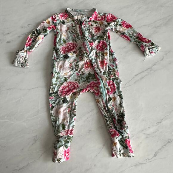 Gigi And Max One Piece bamboo sleeper floral print ruffle butt girls sz 9 months - Picture 1 of 4